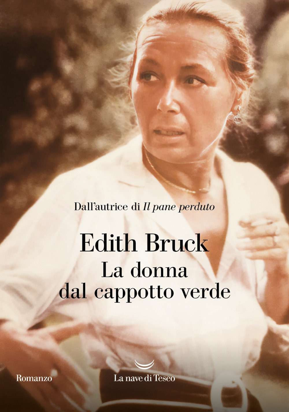 la donna dal cappotto verde